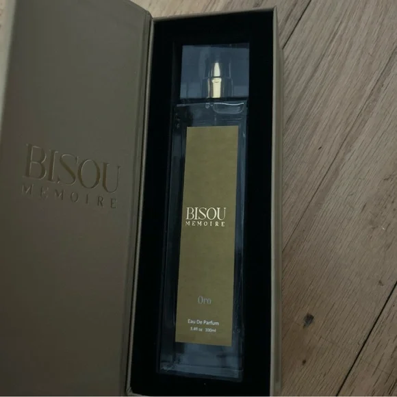 Memoire Oro Extrait De Parfum - Luxurious Gold